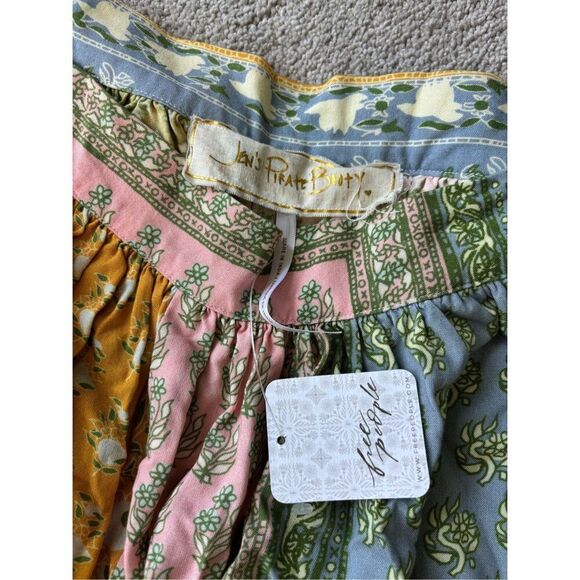 NWT Jen's Pirate Booty Rhiannon Shorts, Med $140 F3 - Picture 6 of 9